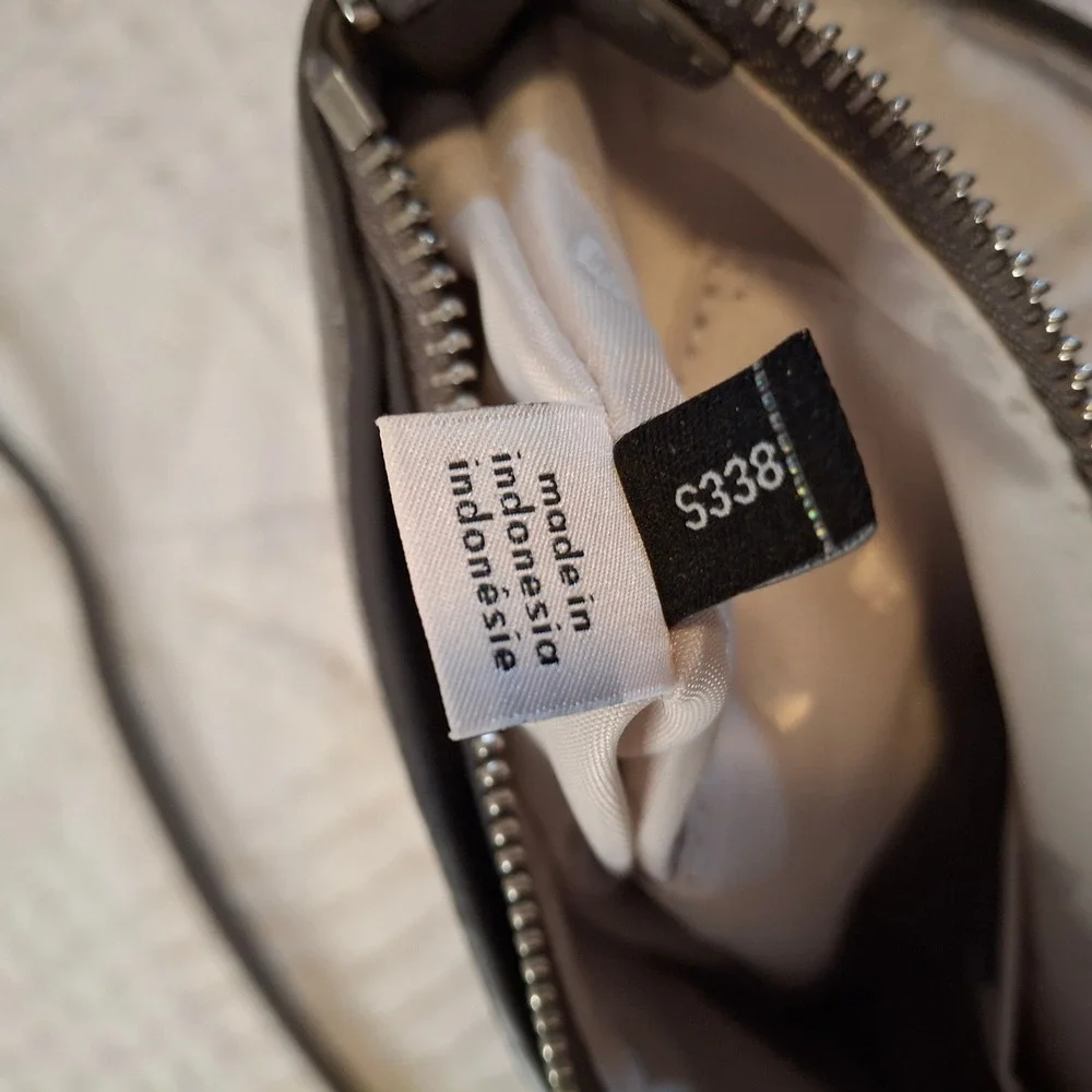 Kate Spade Small Crossbody Bag Grey Pebbled Leather S338 Adjustable Strap
